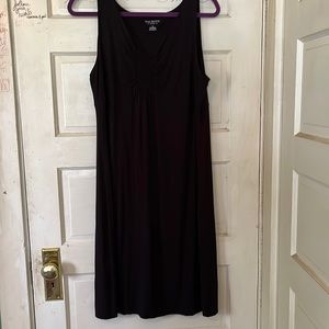 Sleeveless Stretchy Black Dress